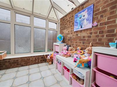 Property image 6 of home to buy in Hamblings Close, Shenley